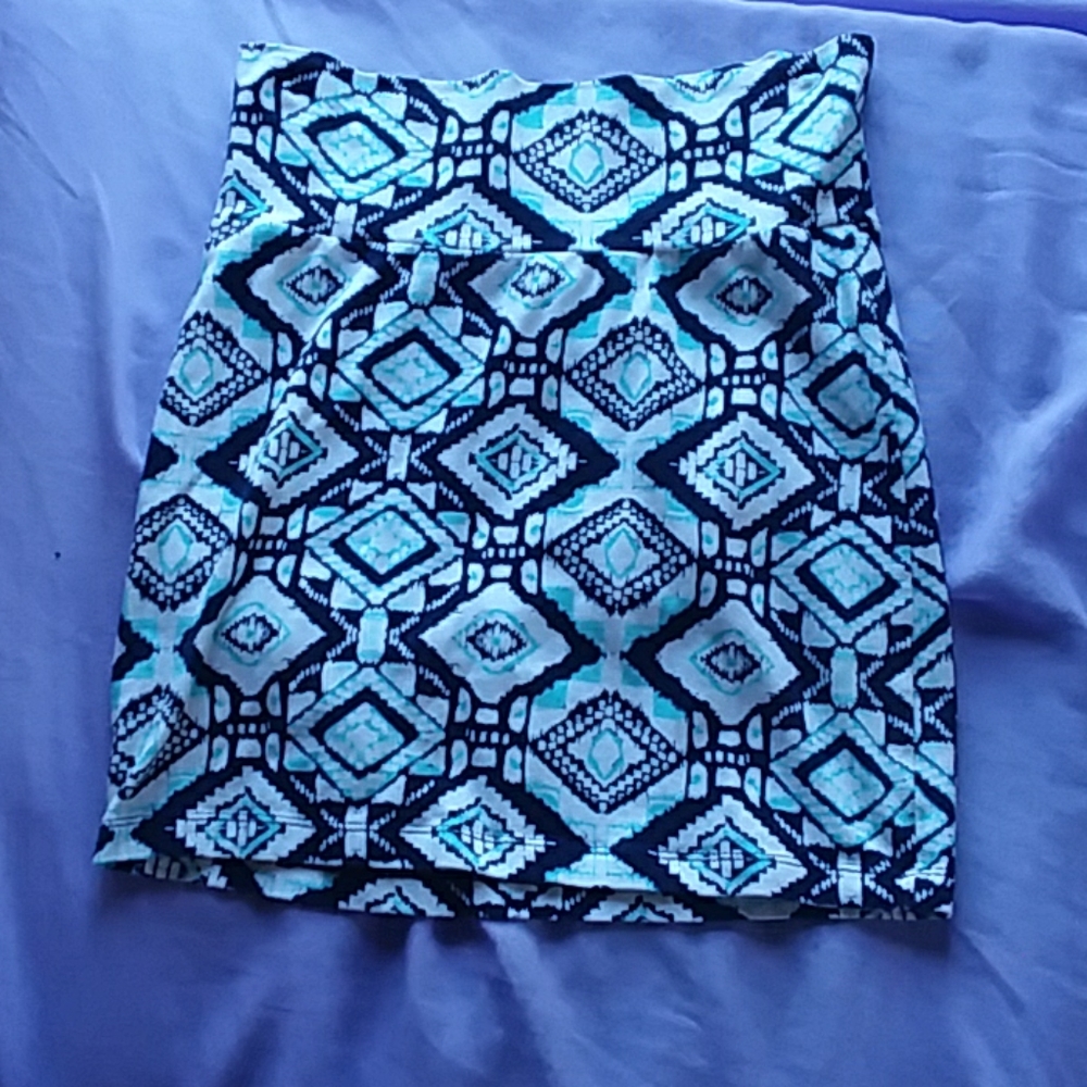 Teal and White Patterned Geometric Body-Con Skirt